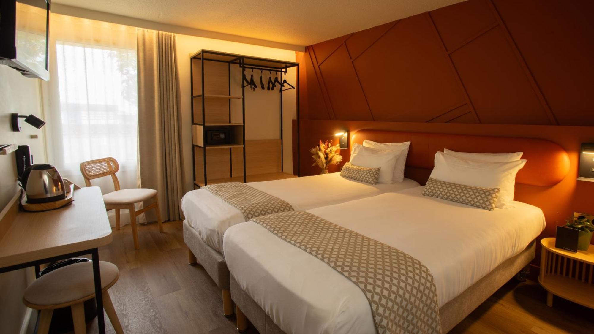 กีริอ๊าด แวร์นง แซ็ง มาร์เซล Hotel Saint-Marcel  ภายนอก รูปภาพ