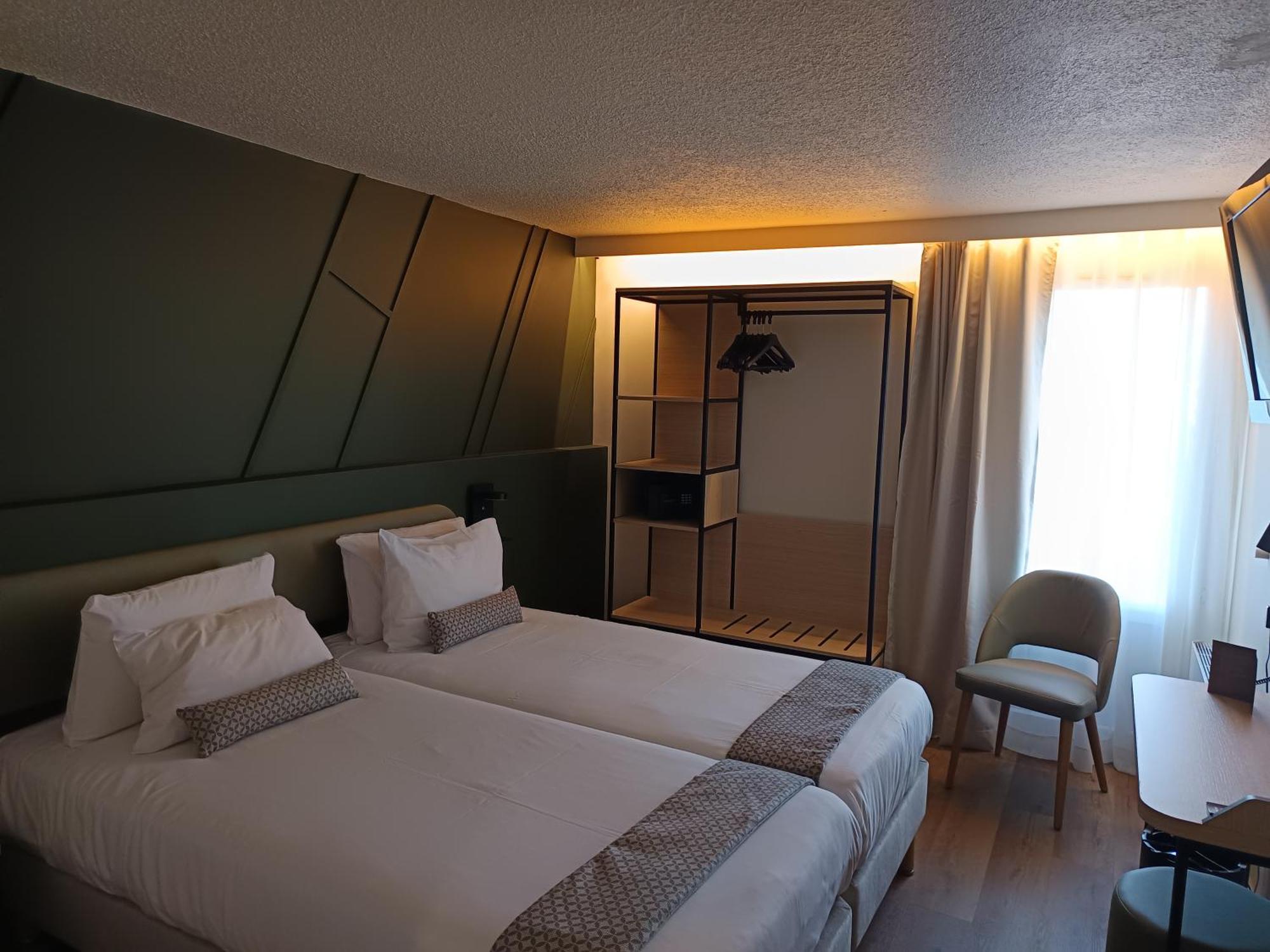 กีริอ๊าด แวร์นง แซ็ง มาร์เซล Hotel Saint-Marcel  ภายนอก รูปภาพ