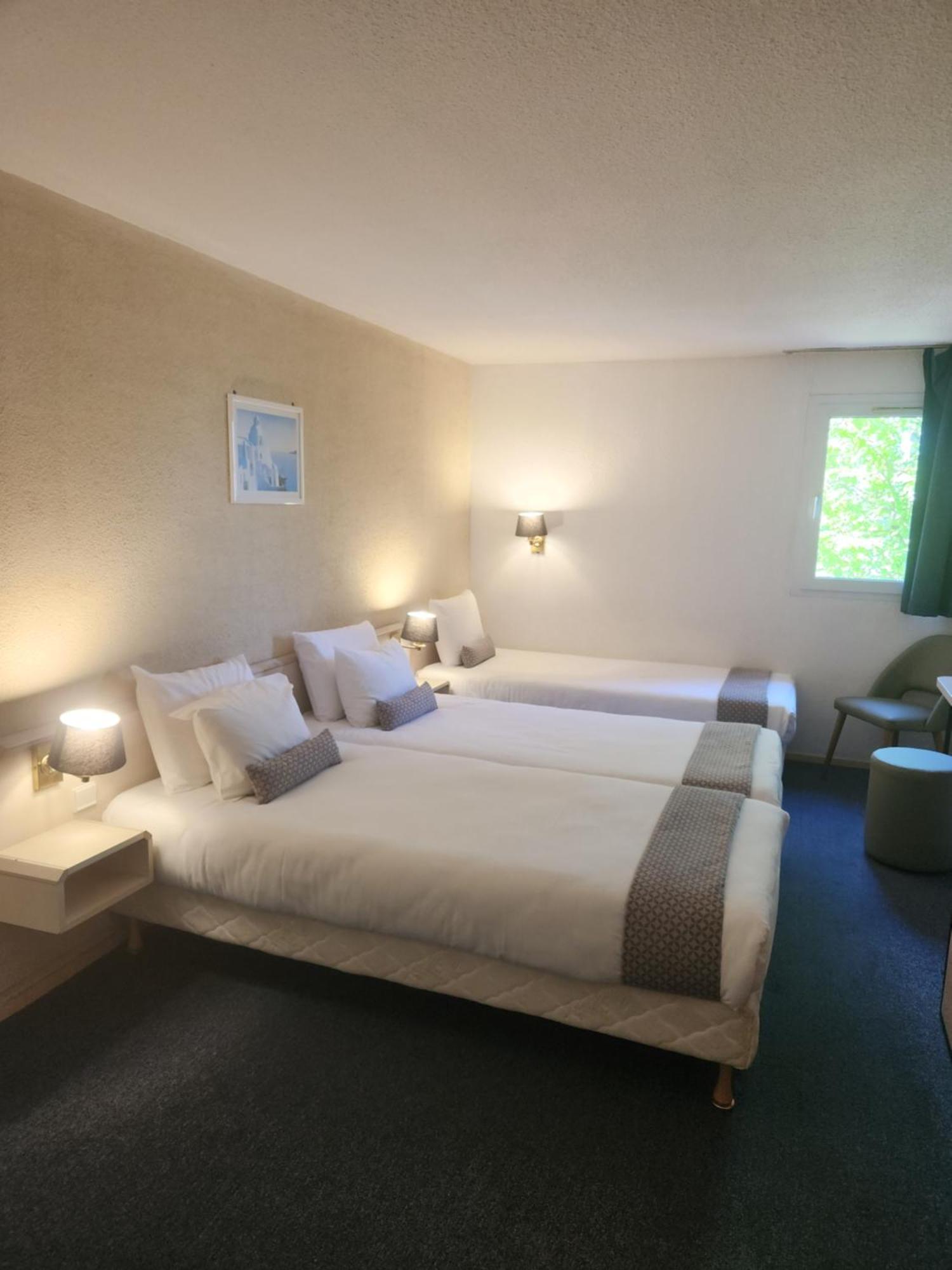กีริอ๊าด แวร์นง แซ็ง มาร์เซล Hotel Saint-Marcel  ภายนอก รูปภาพ