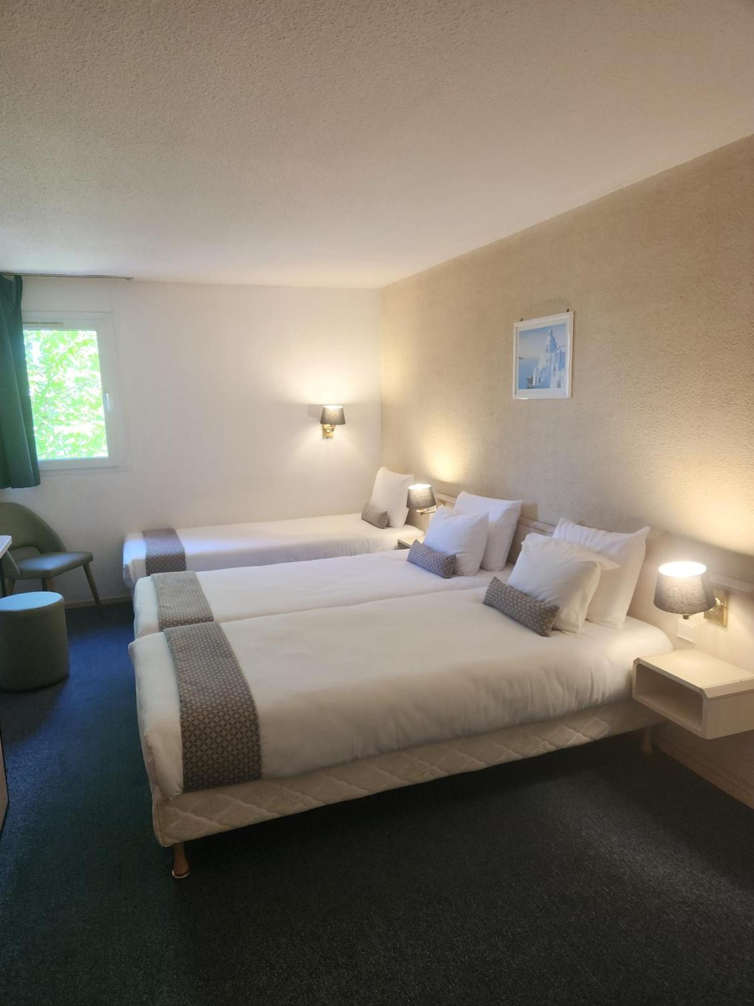 กีริอ๊าด แวร์นง แซ็ง มาร์เซล Hotel Saint-Marcel  ภายนอก รูปภาพ